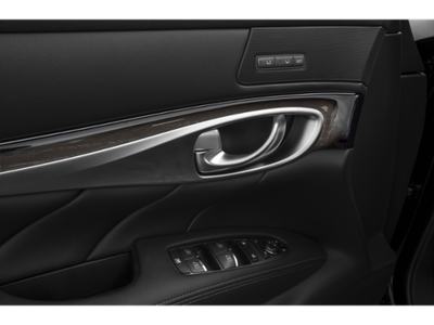 2018 INFINITI Q70 3.7 LUXE