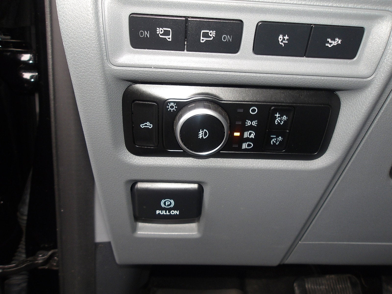 2023 Ford F-150 Base