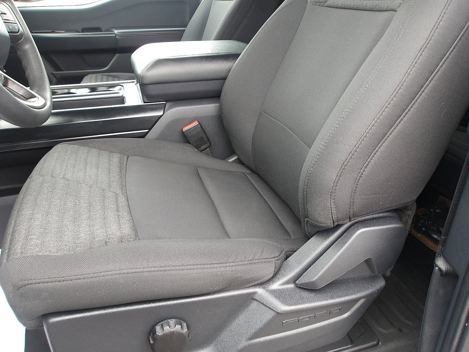 2023 Ford F-150 Base