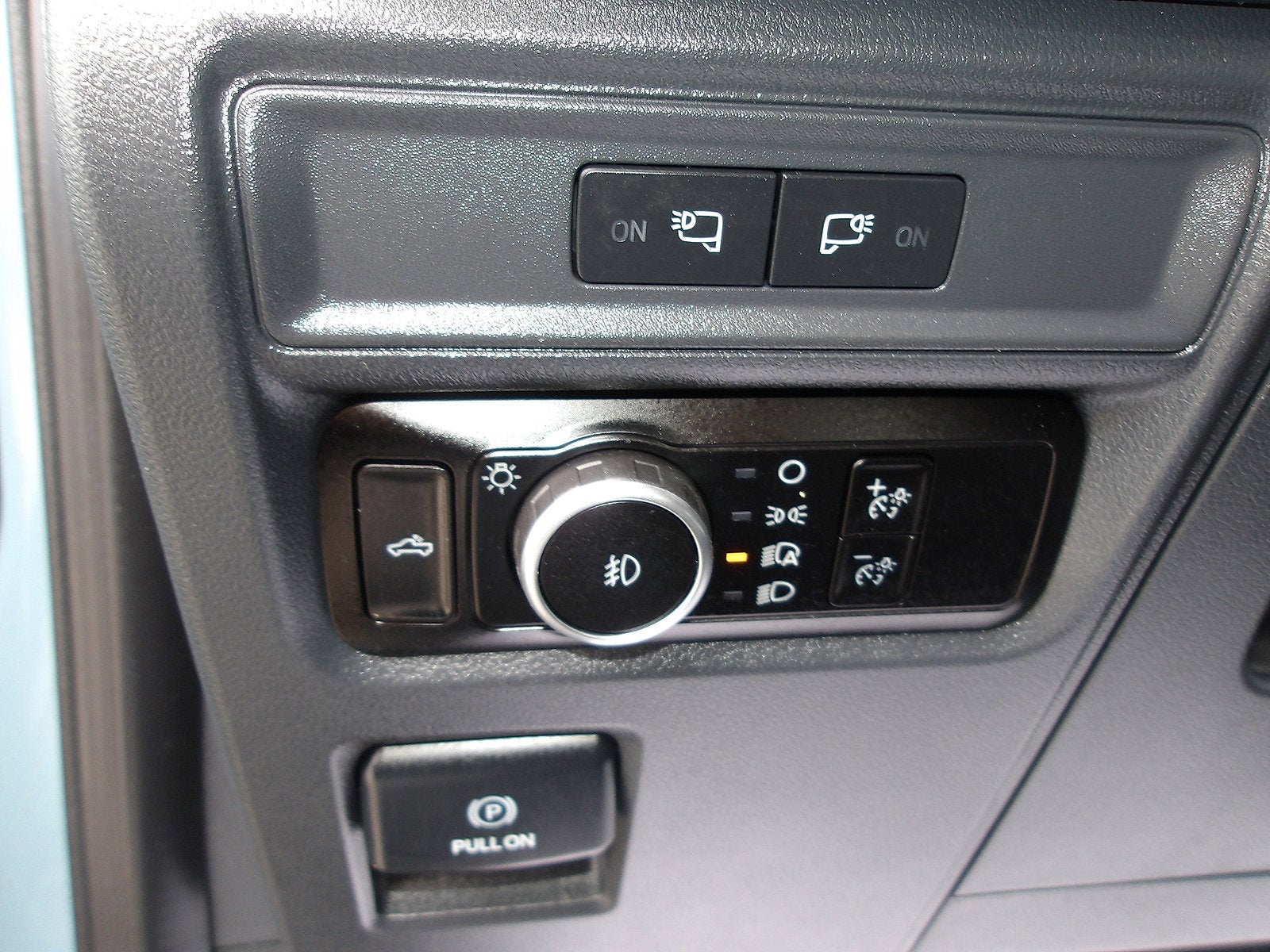 2023 Ford F-150 Base