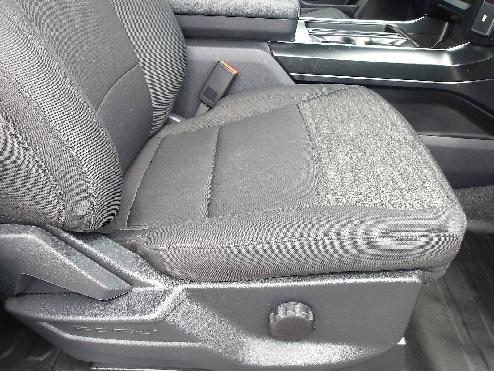 2023 Ford F-150 Base