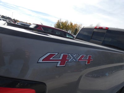 2017 Chevrolet SILVERADO LT