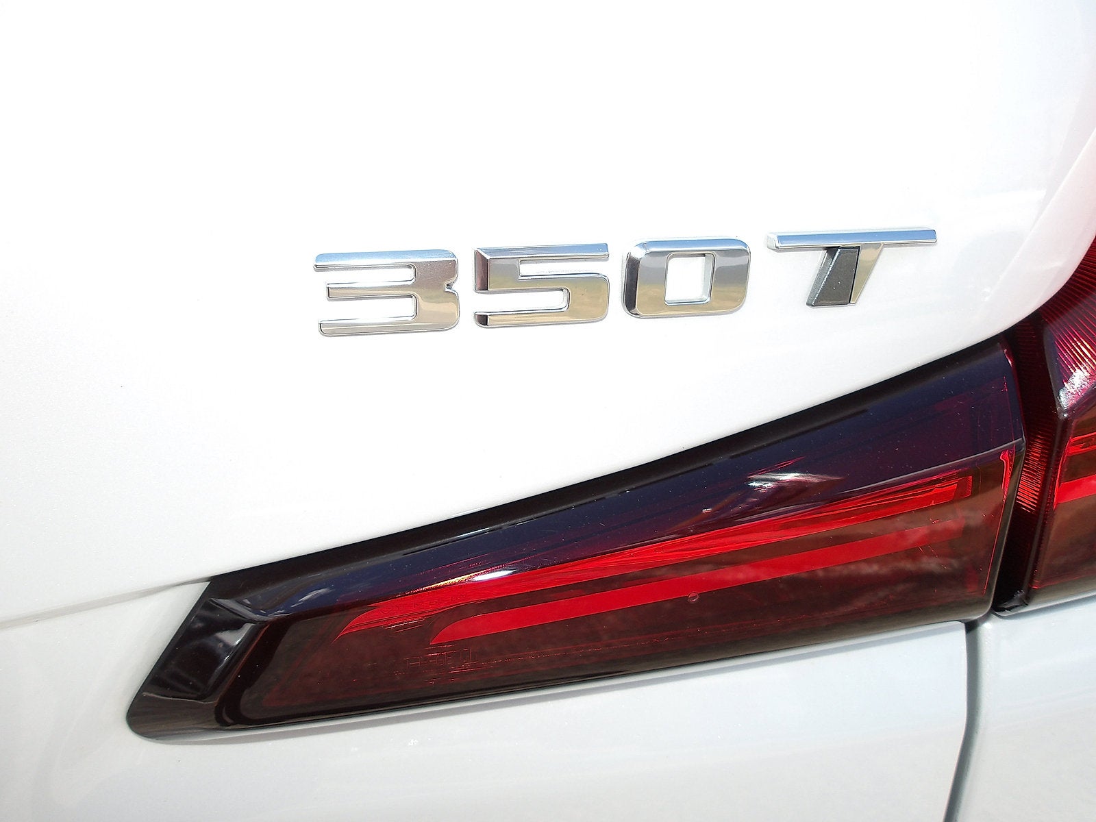 2024 Cadillac XT4 AWD Premium Luxury