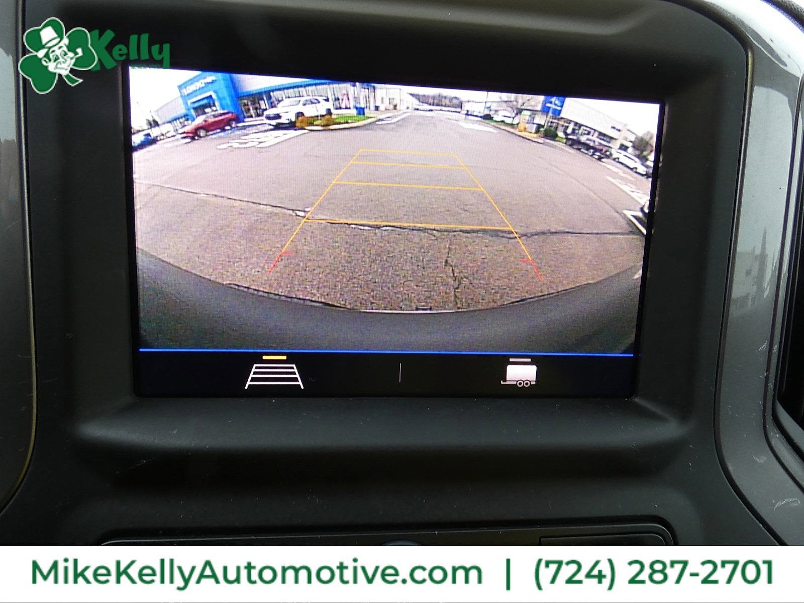 2022 Chevrolet SILVERADO Custom