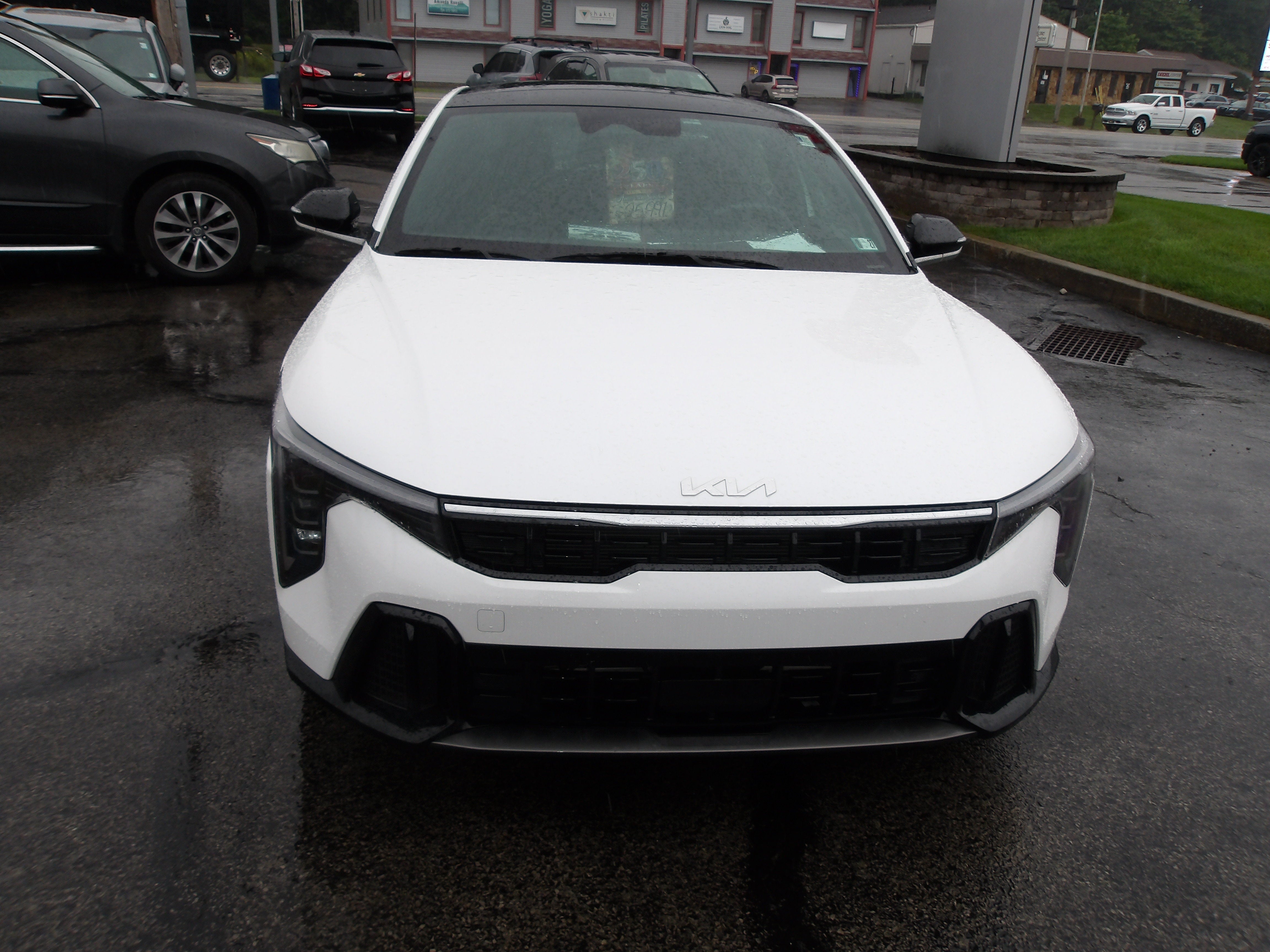 2025 Kia K4 GT-Line