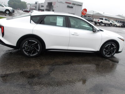 2025 Kia K4 GT-Line