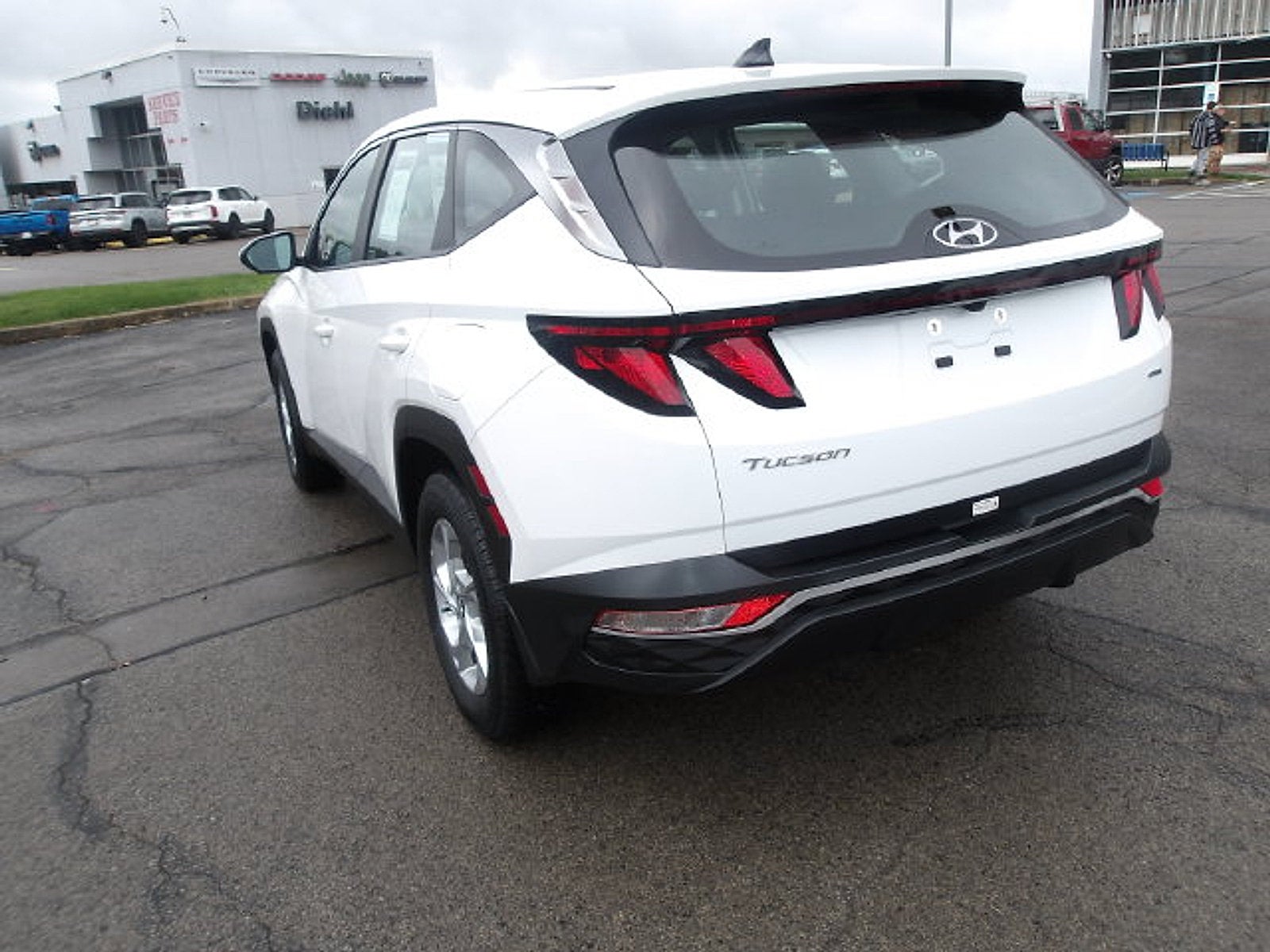 2024 Hyundai TUCSON SE
