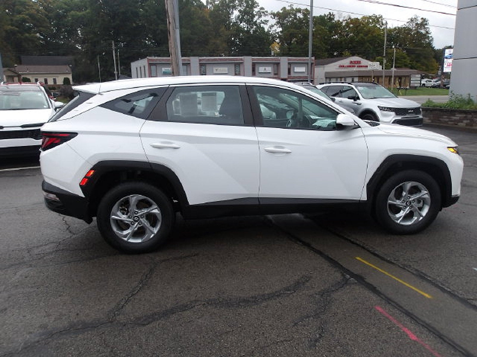 2024 Hyundai TUCSON SE