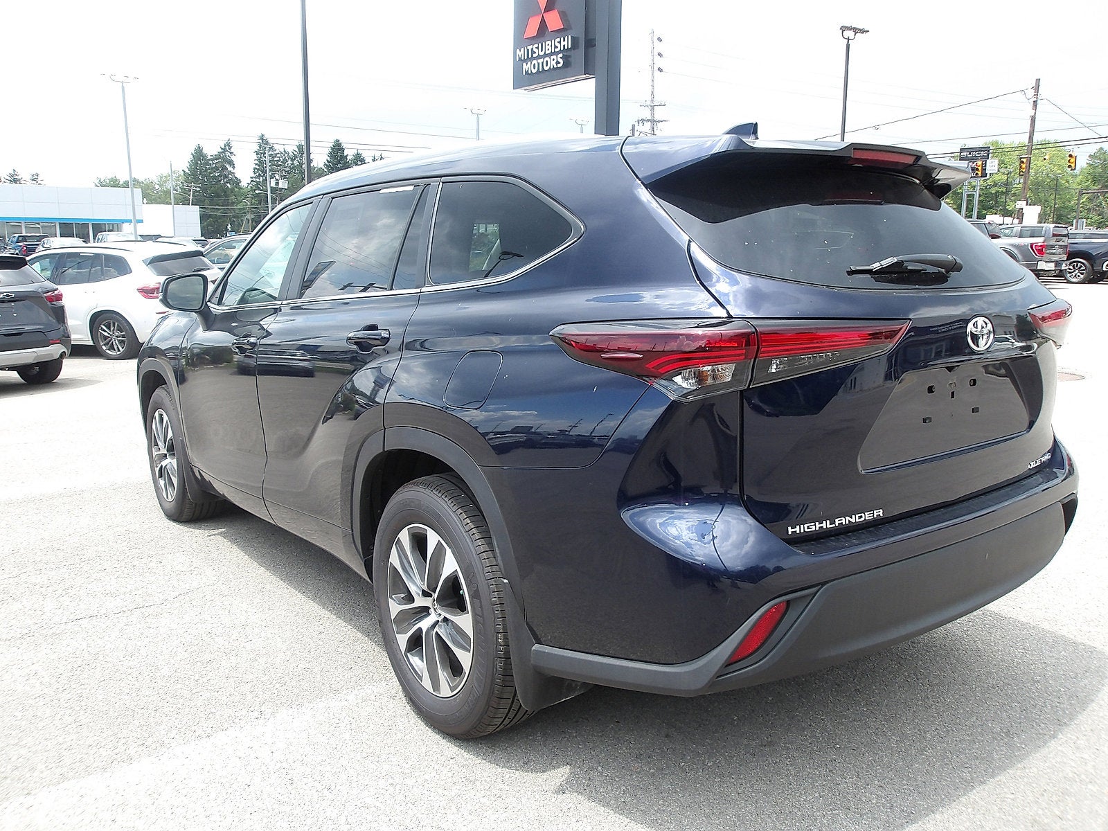 2024 Toyota Highlander Base