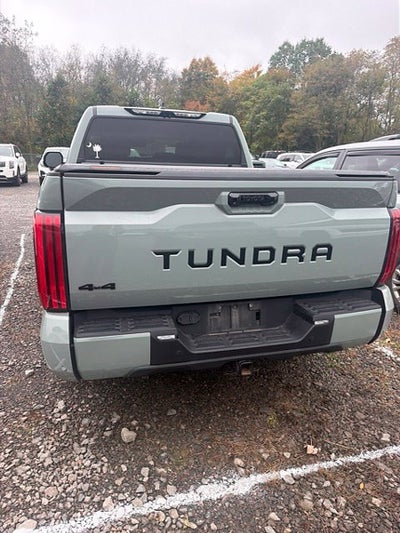 2022 Toyota Tundra 4WD SR5