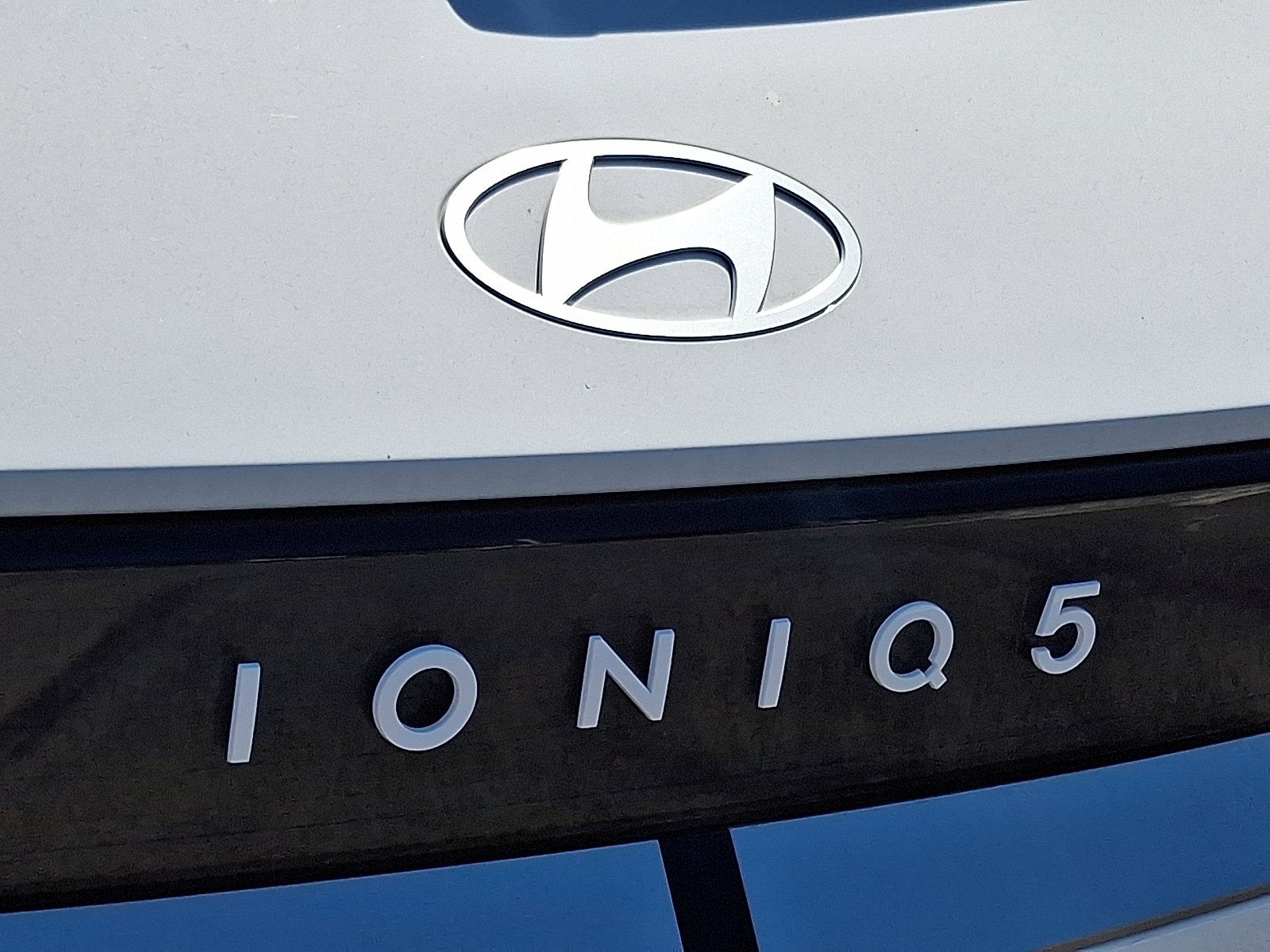 2025 Hyundai IONIQ 5 SE