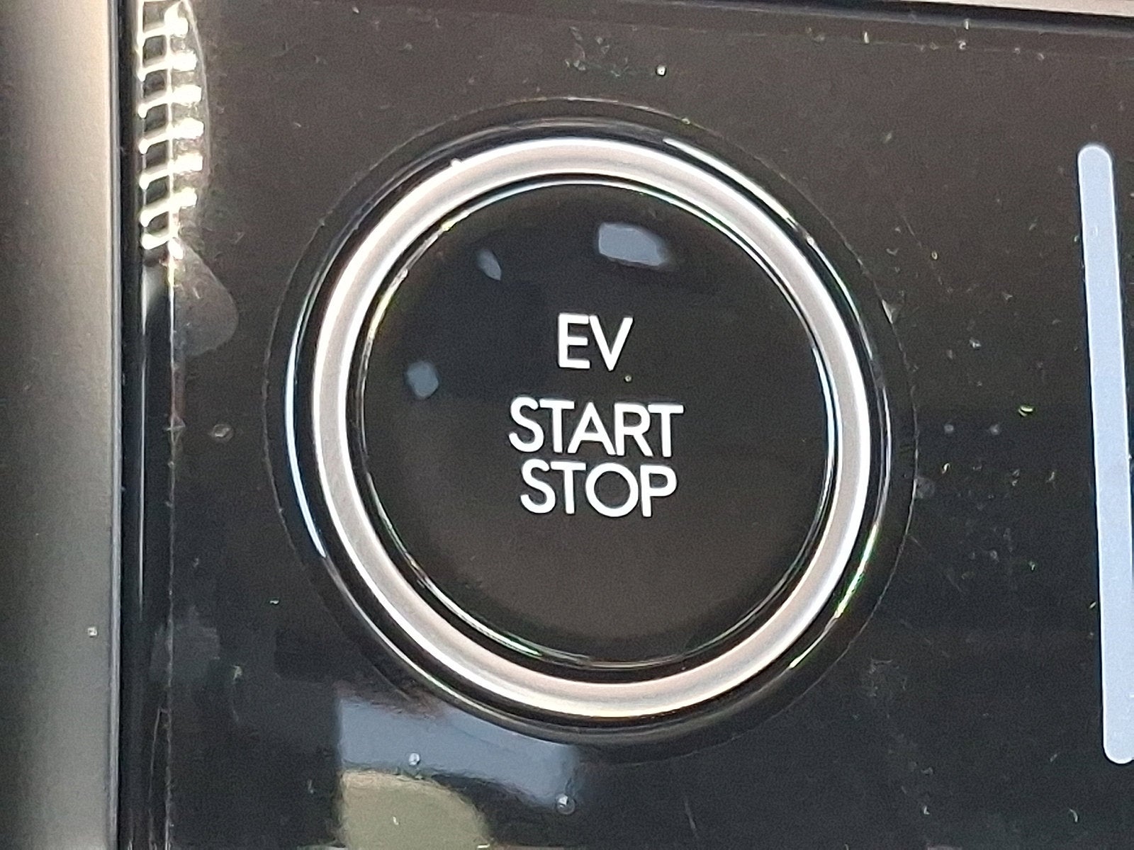 2025 Hyundai IONIQ 5 SE