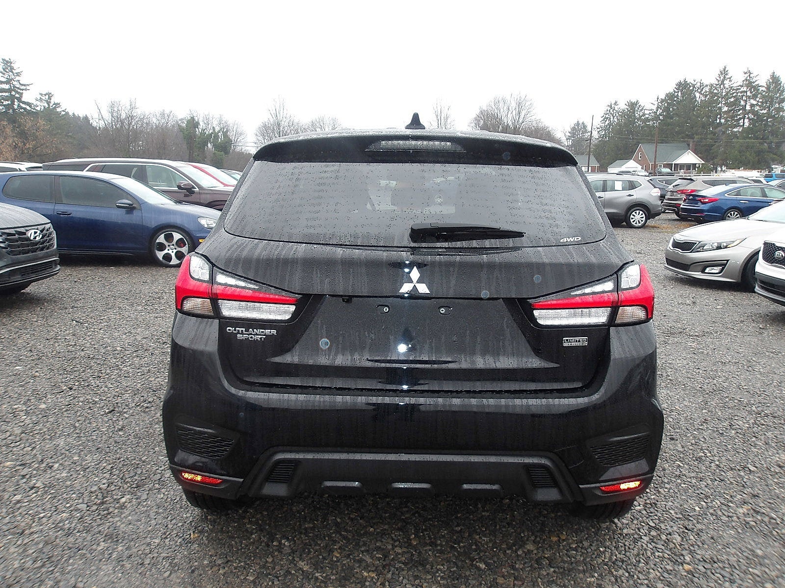 2024 Mitsubishi OUTLANDER Base