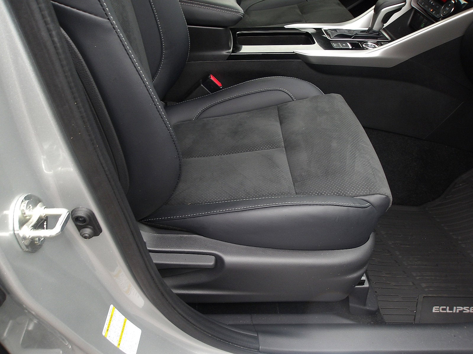 2024 Mitsubishi Eclipse Cross Base