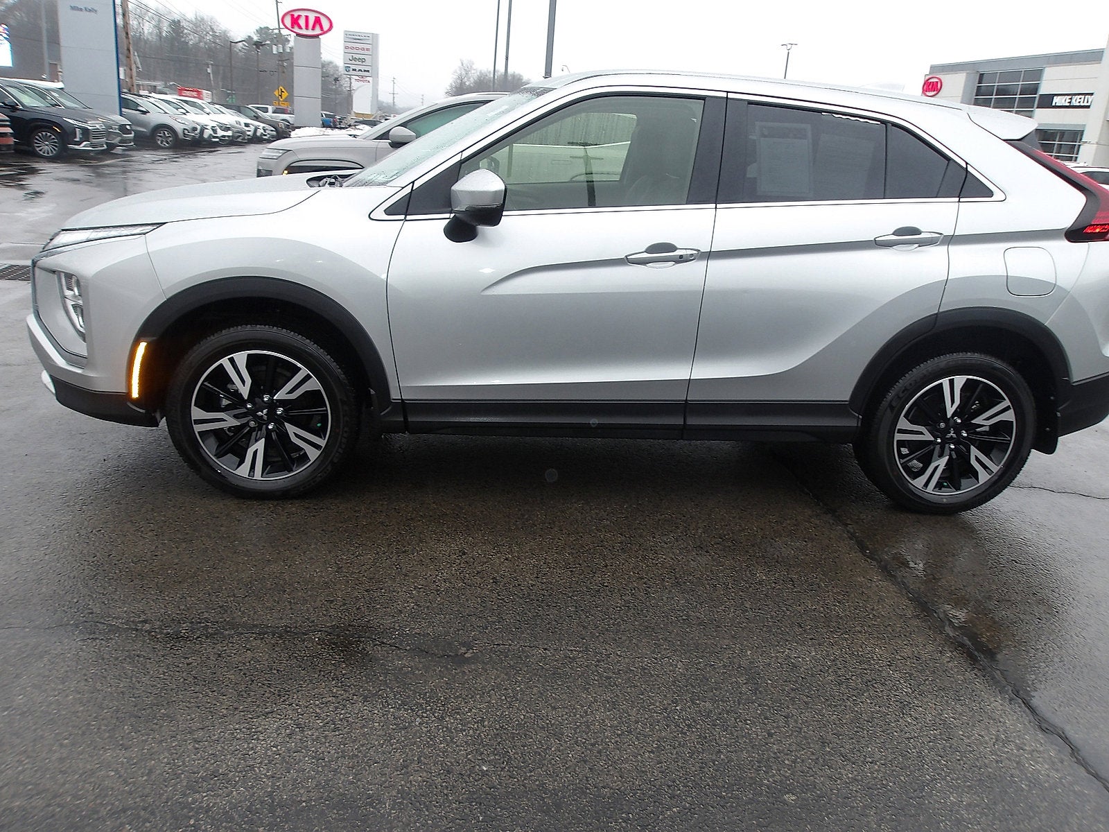 2024 Mitsubishi Eclipse Cross Base