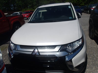2020 Mitsubishi Outlander Base