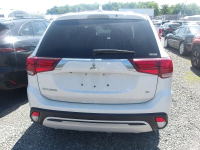 2020 Mitsubishi Outlander Base