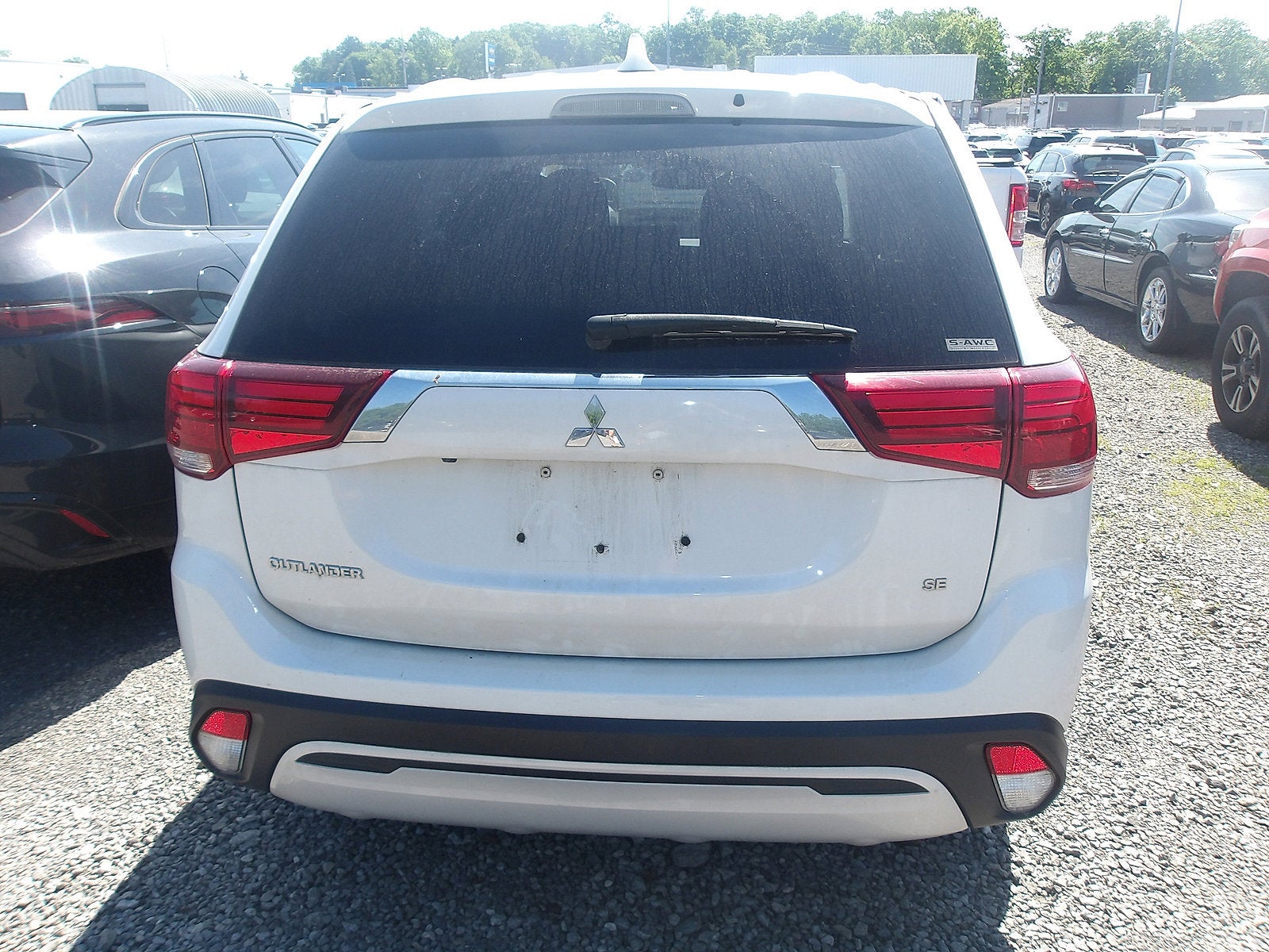 2020 Mitsubishi Outlander Base