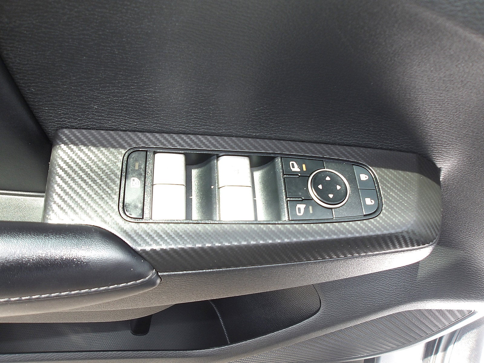 2022 Mitsubishi Outlander Base