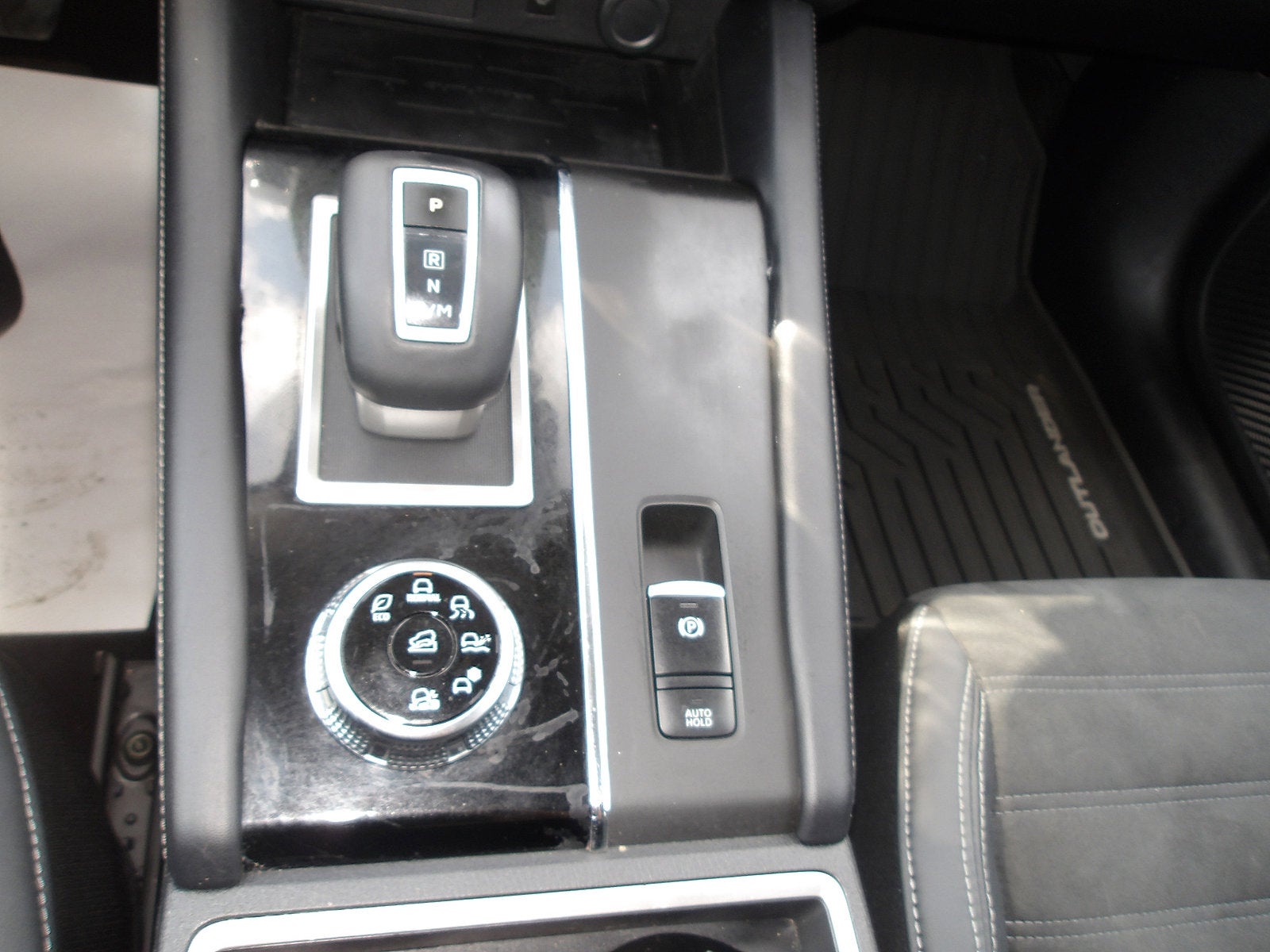 2022 Mitsubishi Outlander Base