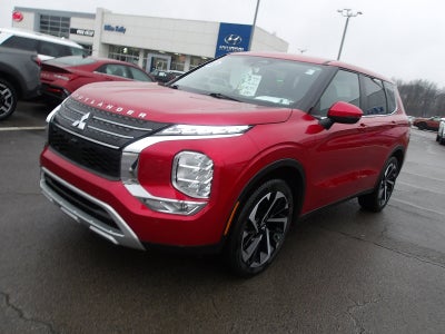 2024 Mitsubishi Outlander Base