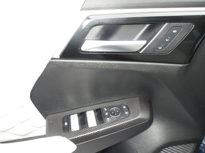 2023 Mitsubishi Outlander Base