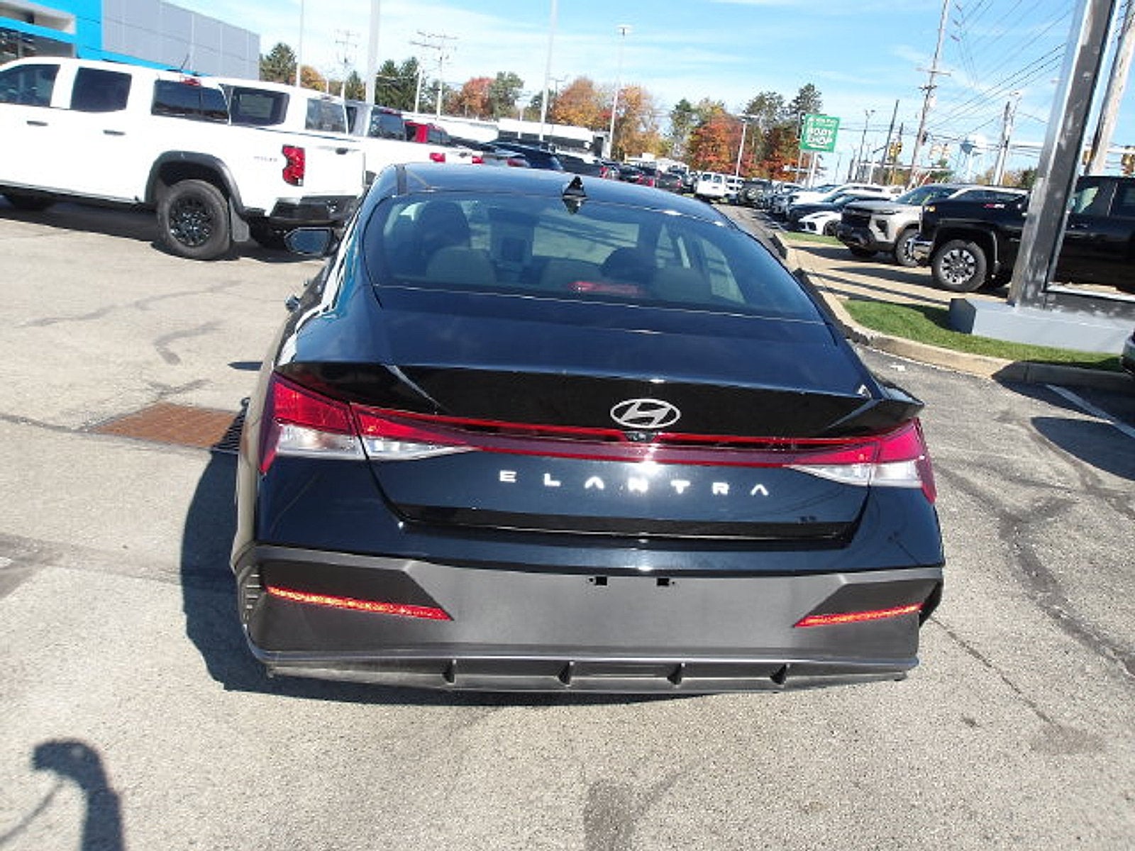 2026 Hyundai ELANTRA SE