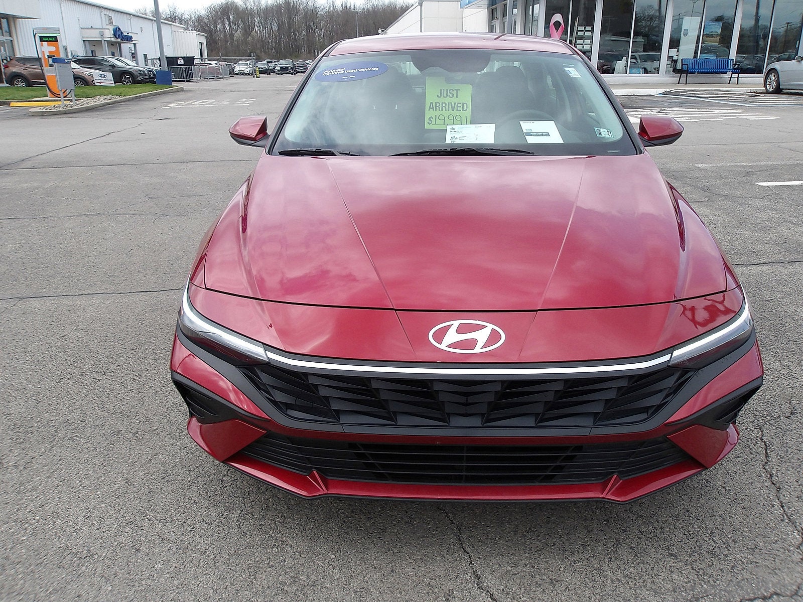 2025 Hyundai ELANTRA SE