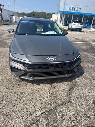 2026 Hyundai ELANTRA SE