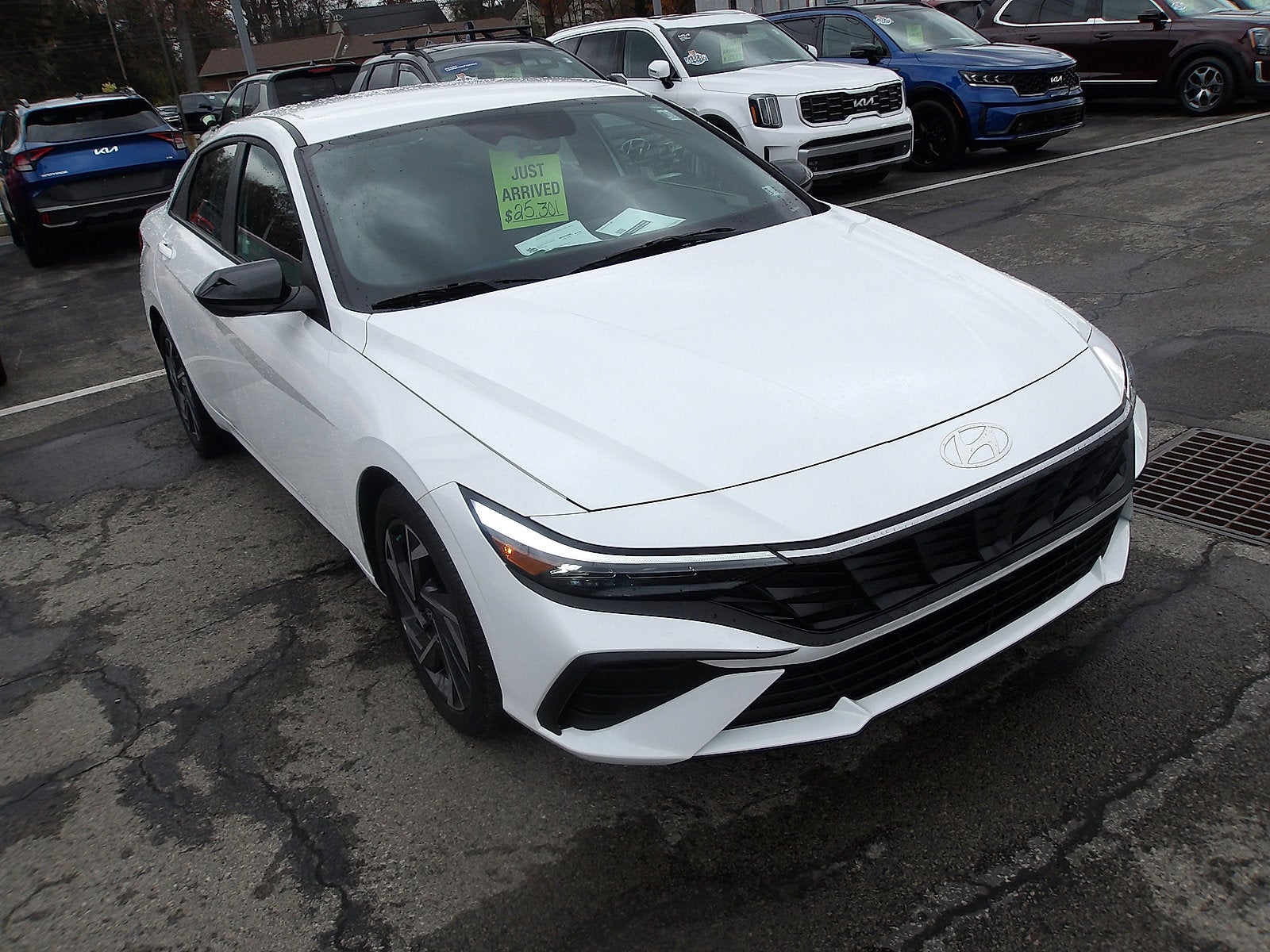 2025 Hyundai ELANTRA SEL Sport