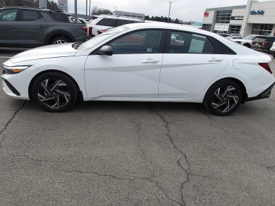 2025 Hyundai ELANTRA SEL Sport