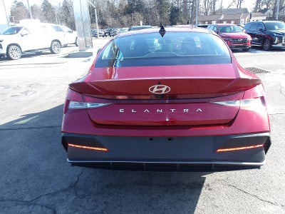 2024 Hyundai ELANTRA SEL