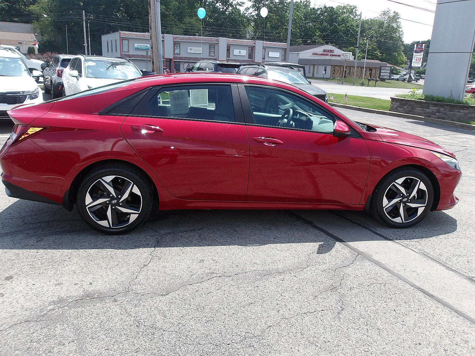 2023 Hyundai ELANTRA SEL