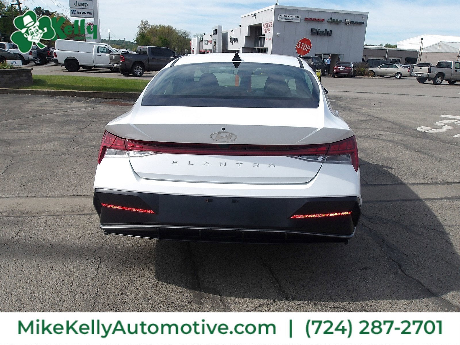 2024 Hyundai ELANTRA SEL