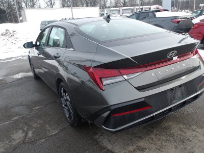 2025 Hyundai ELANTRA SEL Convenience