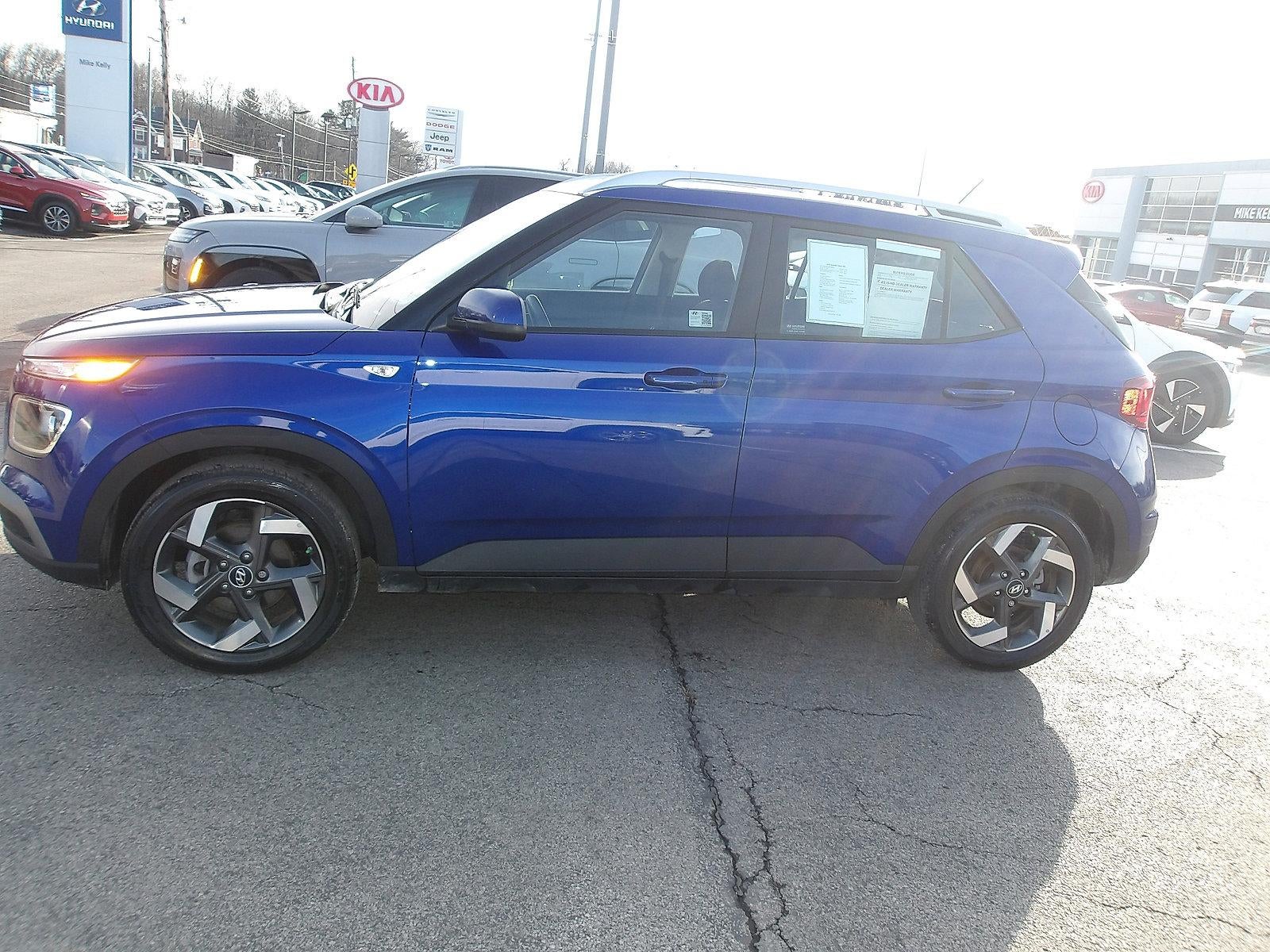 2025 Hyundai VENUE SEL