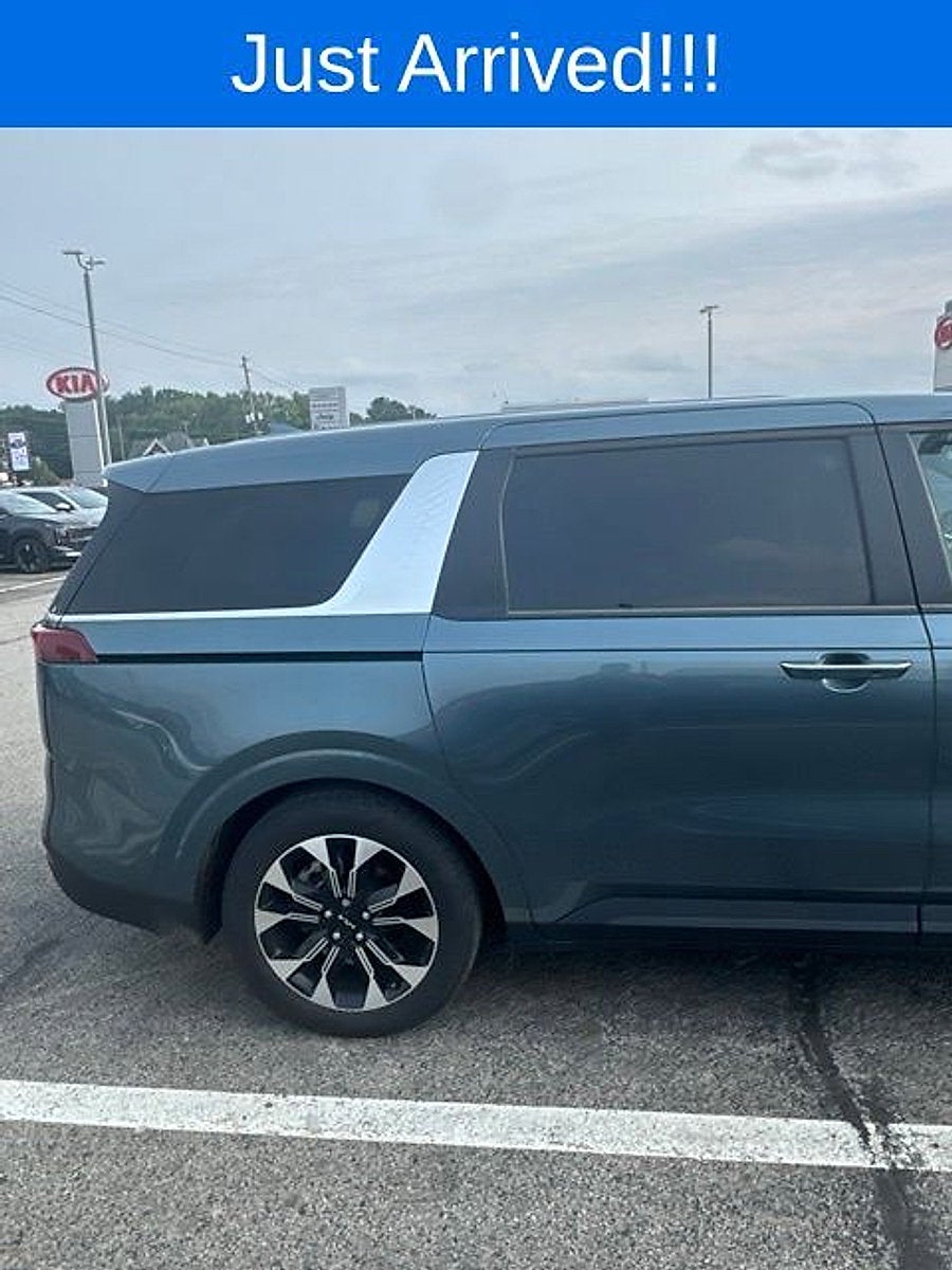 2024 Kia Carnival EX