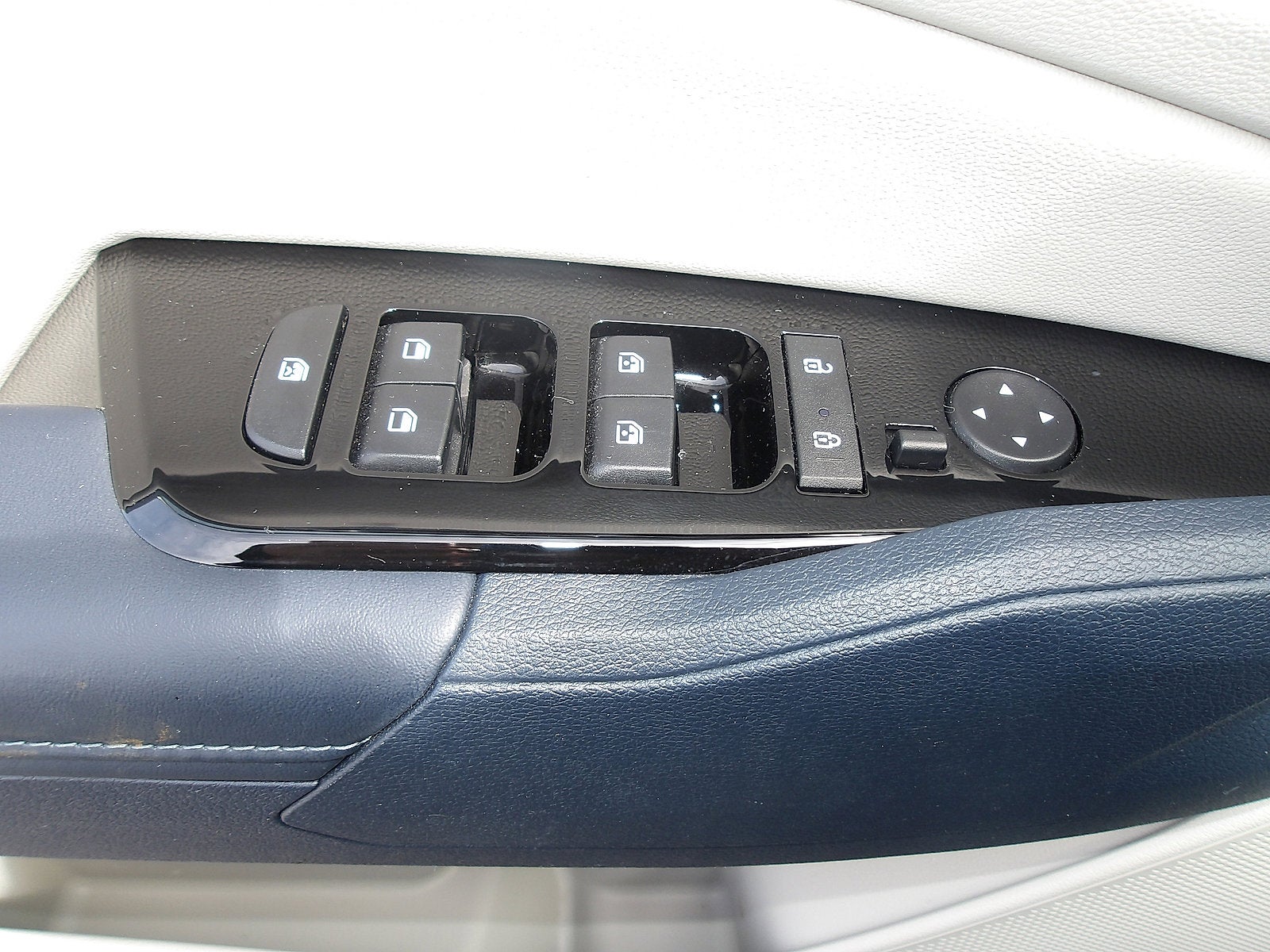 2024 Kia Sportage Hybrid EX