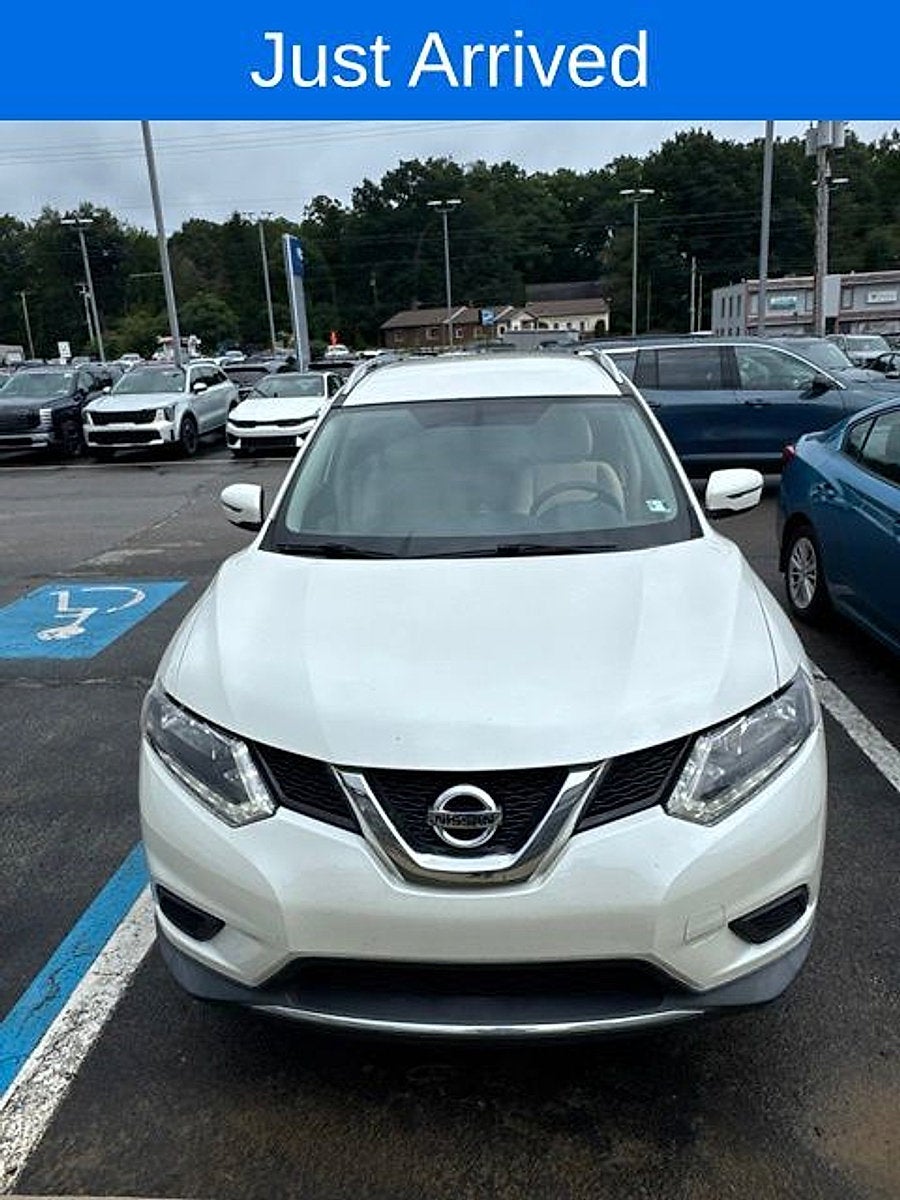 2016 Nissan Rogue SV