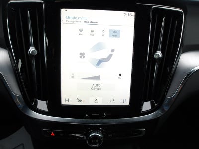 2020 Volvo V60 Cross Country Base