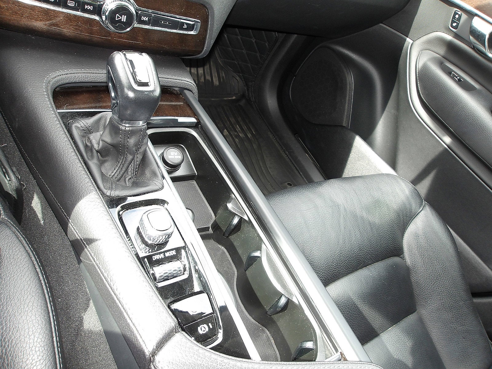 2019 Volvo XC90 Momentum